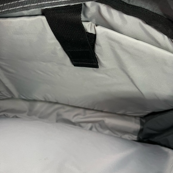 Eddie Bauer Grey Outdoor Hiking Messenger Bag School Bag College - Picture 4 of 9